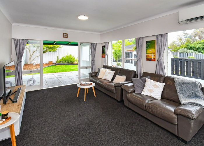  at 2/5 Ashdown Place, Pahurehure, Papakura, Auckland