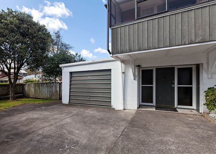  at 1/97 Pah Road, Epsom, Auckland