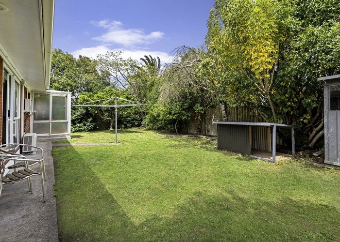  at 2/8 Birdwood Avenue, Papatoetoe, Auckland