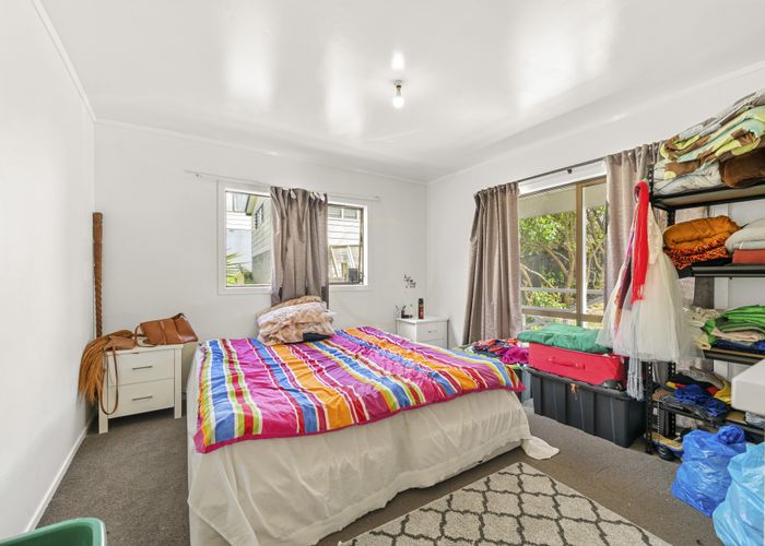  at 3 Flamingo Court, Goodwood Heights, Auckland