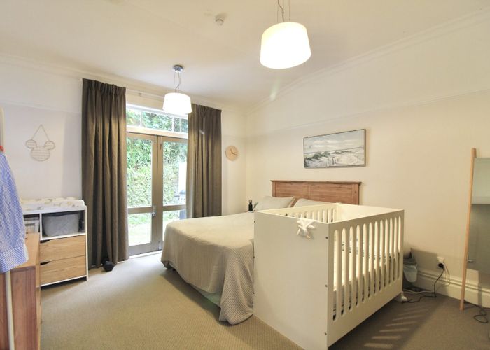  at 330 Downstairs Tinakori Road, Thorndon, Wellington, Wellington