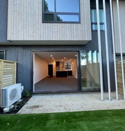  at 4B/4 Ferry Road, Eastbourne, Lower Hutt, Wellington