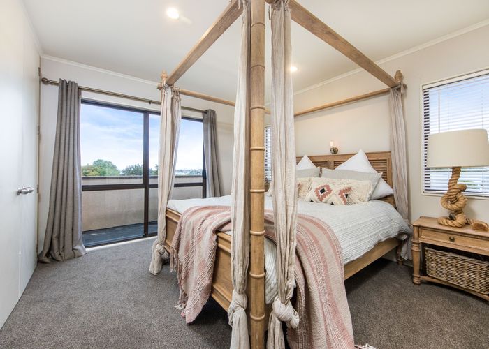  at 268A Wairau Road, Glenfield, Auckland