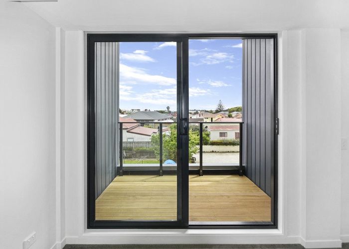  at 211/8 Gray Avenue, Mangere East, Manukau City, Auckland