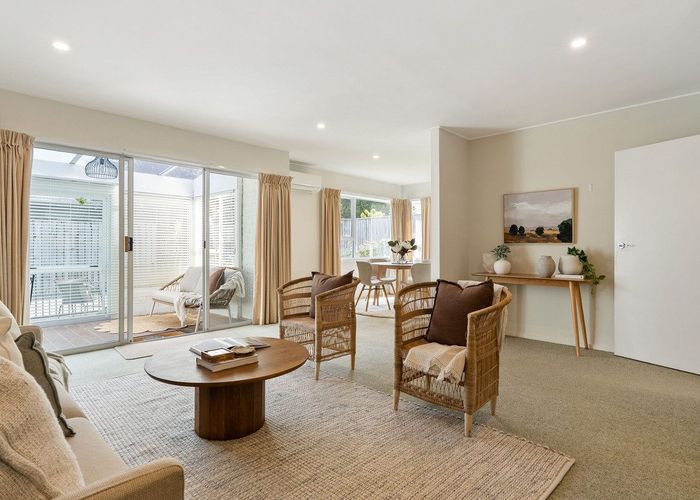  at 18C Lancaster Street, Karori, Wellington