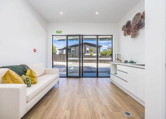 at 6/54 Taharato Road, Forrest Hill, North Shore City, Auckland