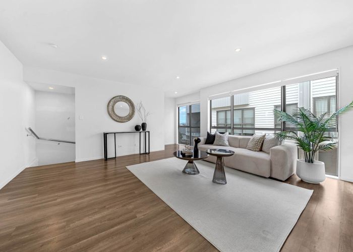  at 3/12 Jasper Avenue, Mount Roskill, Auckland City, Auckland