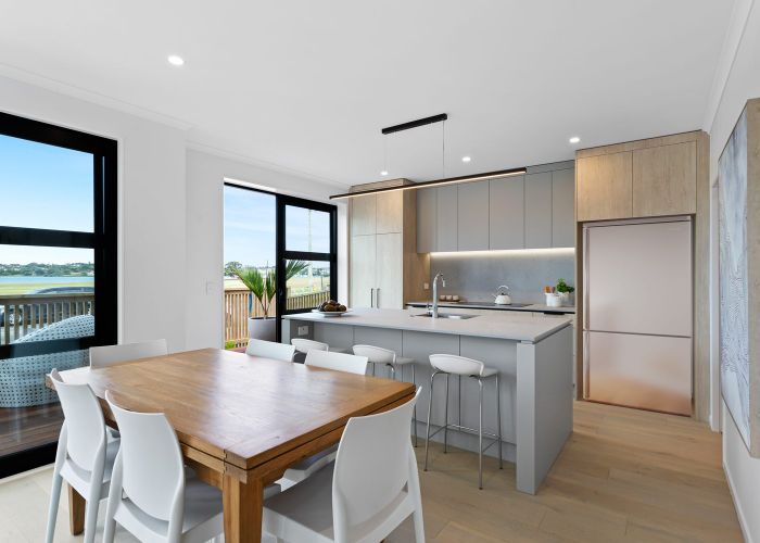  at 117 Riverside Avenue, Panmure, Auckland
