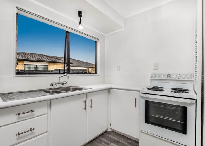  at 2/30 Gloucester Road, Manurewa, Manukau City, Auckland