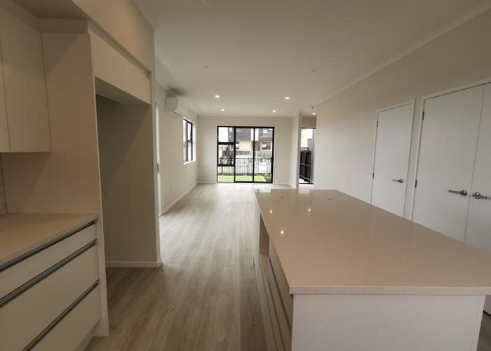  at 73 Manarini Road, Westgate, Waitakere City, Auckland