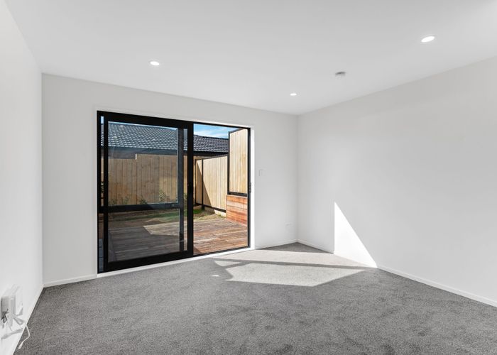  at 35 Raupeti Lane, Henderson, Waitakere City, Auckland