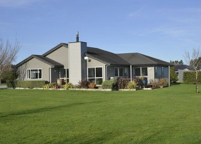  at 104E Mannings Road, Carrington, Carterton