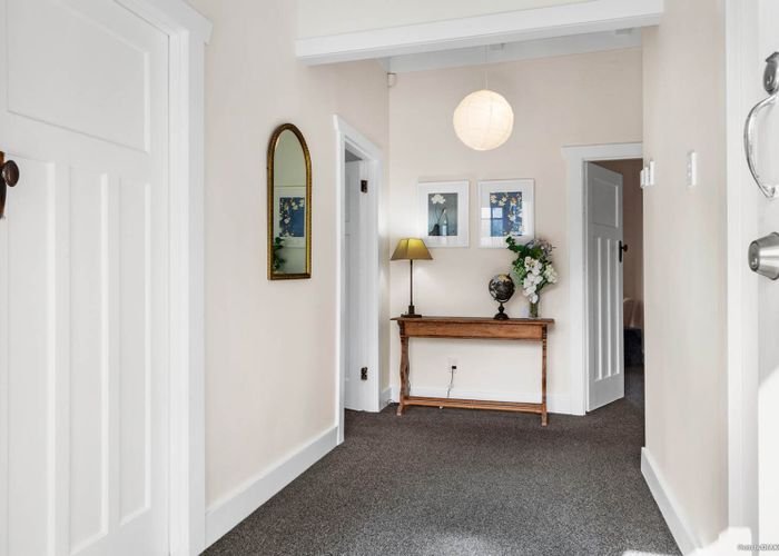 at 1596A Great North Road, Waterview, Auckland