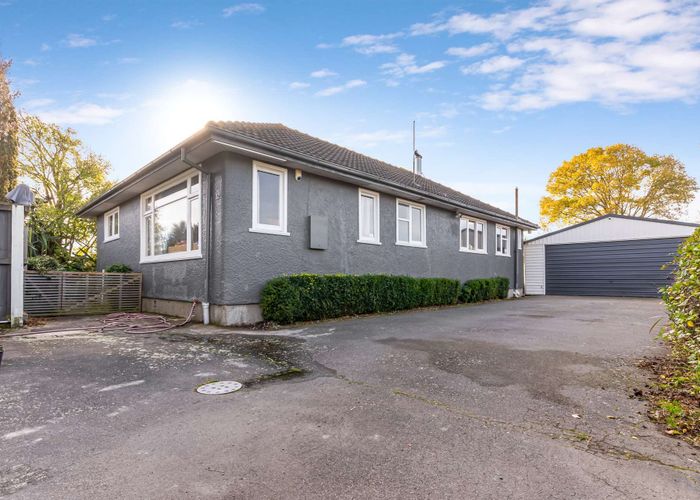  at 32 Vagues Road, Northcote, Christchurch