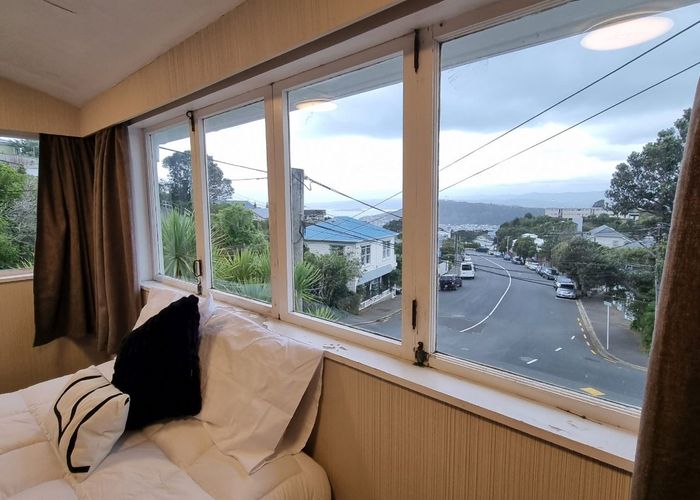  at 2/2 Sugarloaf Road, Brooklyn, Wellington, Wellington