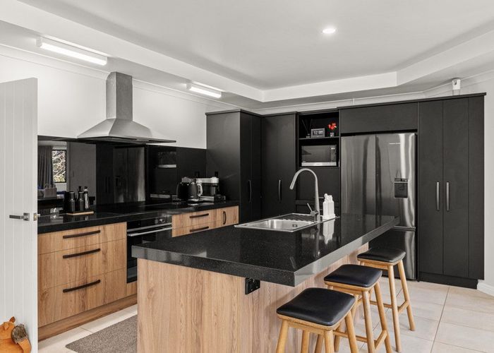  at 255 Calico Line, Marton