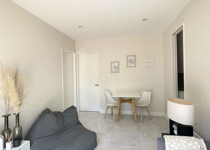  at 33 Corricvale Way, Northcross, Auckland