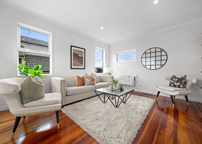  at 75 Forrest Hill Road, Milford, North Shore City, Auckland