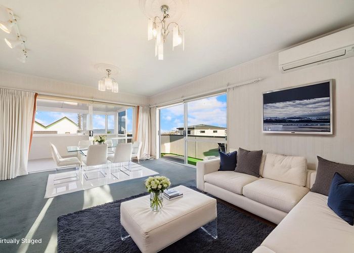  at 2/24 Cherub Place, West Harbour, Waitakere City, Auckland
