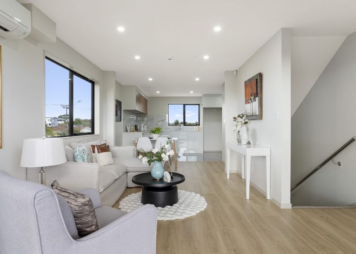  at 4/1 Balfour Road, Manurewa, Auckland
