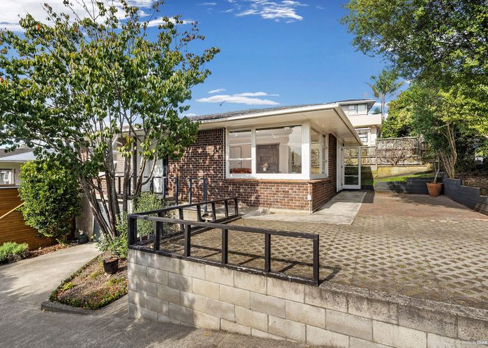  at 1/64 Allum Street, Kohimarama, Auckland