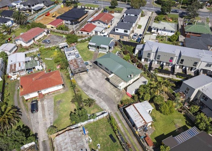  at 21 Tranent Road, Mangere, Manukau City, Auckland