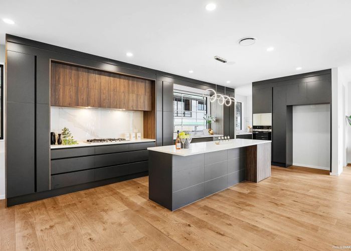  at 10 Taimana Place, Greenhithe, Auckland