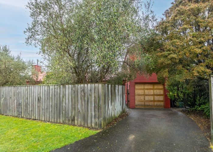  at 17 Cologne Street, Martinborough