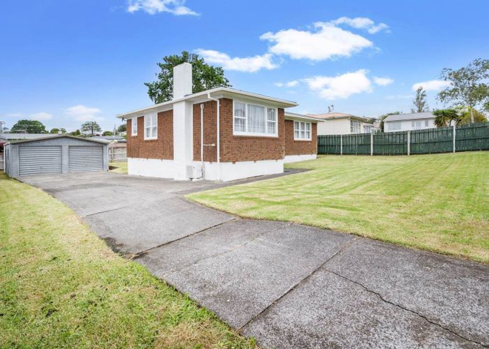  at 4 Justin Place, Te Atatu Peninsula, Waitakere City, Auckland