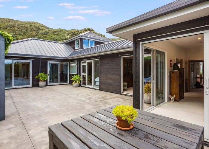  at 383 Muritai Road, Eastbourne, Lower Hutt