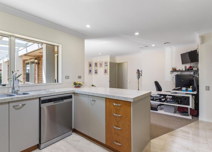  at 7 Croftview Road, Wattle Downs, Auckland