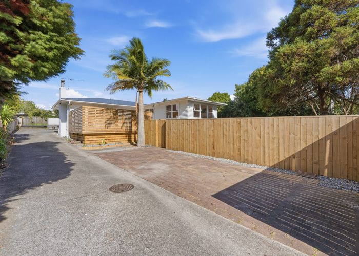  at 118 Moore Street, Howick, Manukau City, Auckland