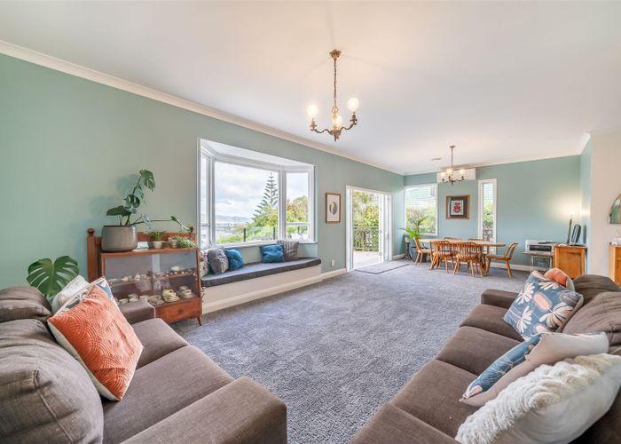  at 6 Onehuka Road, Tirohanga, Lower Hutt