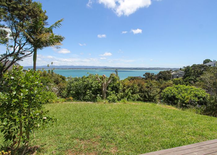  at 87 Hadfield Street, Beach Haven, Auckland