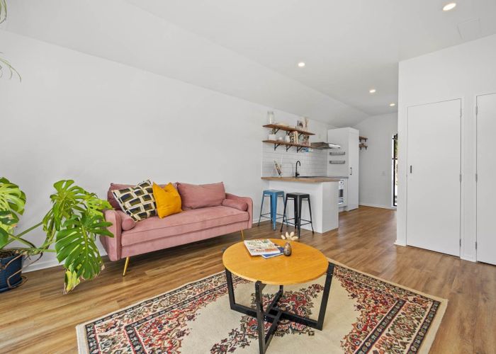  at 20/5 Carolina Place, Albany, Auckland