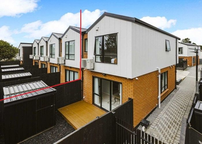  at 4/1 Tennessee Ave, Mangere, Manukau City, Auckland