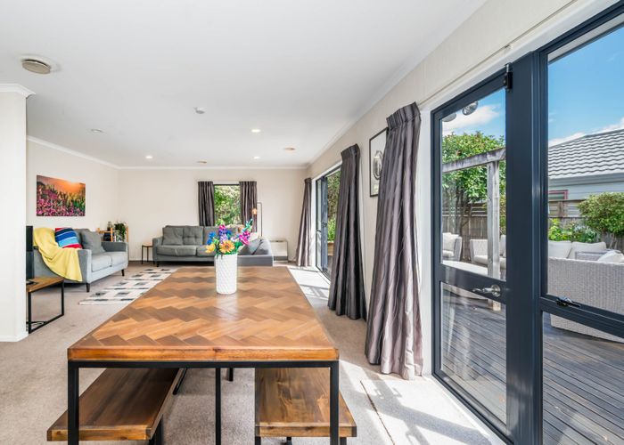 at 18 Robert Grove, Paraparaumu, Kapiti Coast, Wellington