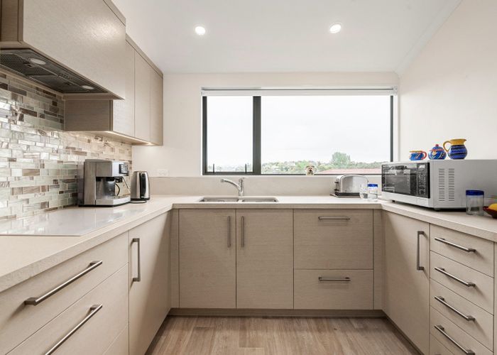  at 62 Grosvenor Gardens, Flagstaff, Hamilton, Waikato