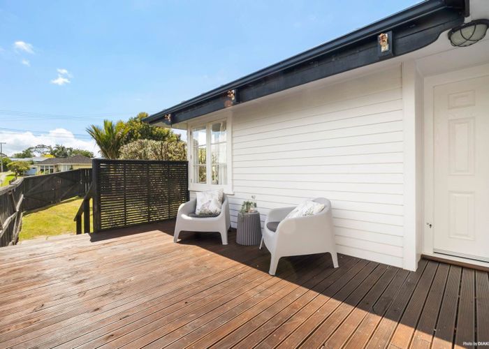  at 22 Strid Road, Te Atatu South, Waitakere City, Auckland