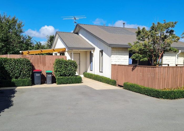  at 12 Gatonby Place, Avonhead, Christchurch City, Canterbury