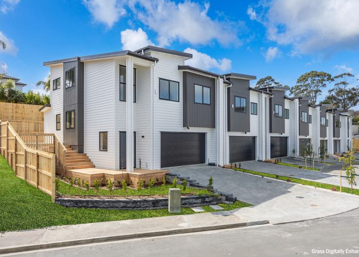  at 5 Vinifera Place, Albany, North Shore City, Auckland