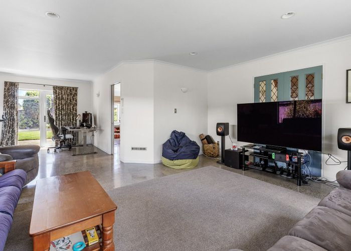  at 5 The Haven, Flagstaff, Hamilton