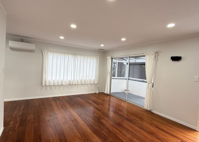  at 19 Lancelot Place, Glenfield, North Shore City, Auckland