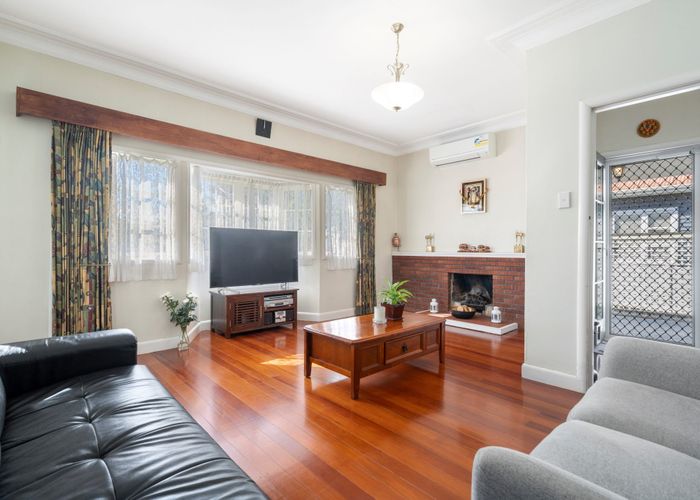  at 295 Mount Albert Road, Wesley, Auckland