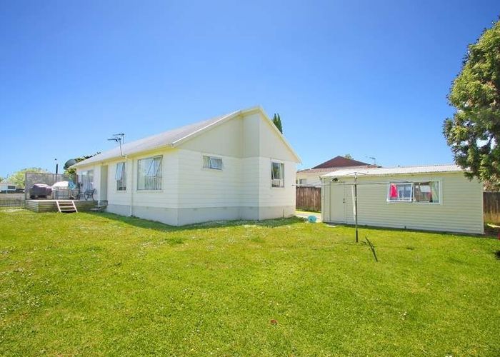  at 11 Pawa Place, Manurewa, Manukau City, Auckland