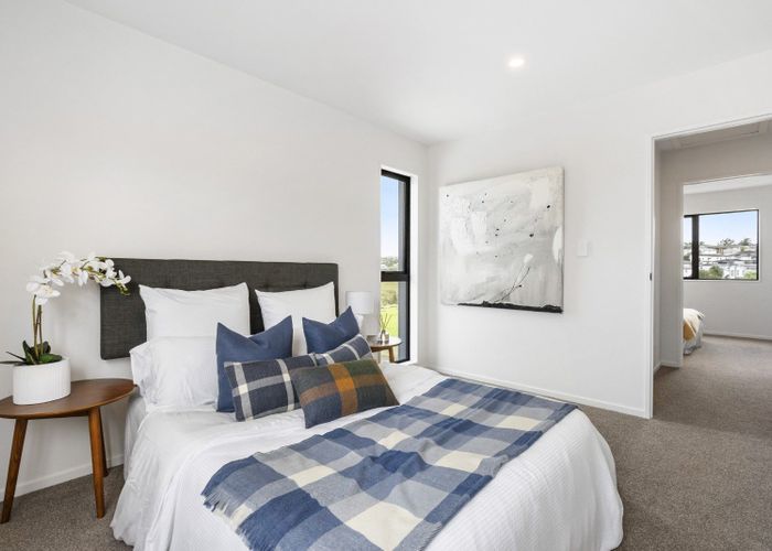  at 5/10 Ngaroma House Drive, Hobsonville, Waitakere City, Auckland