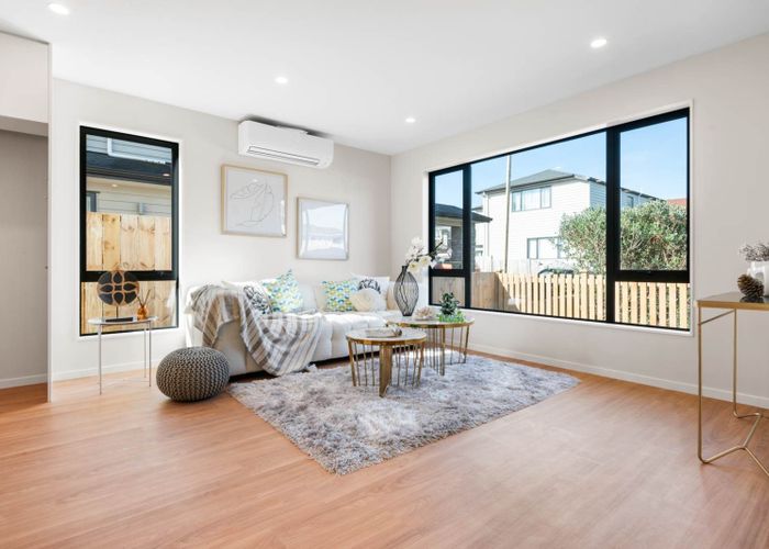  at 75D Chartwell Avenue, Glenfield, North Shore City, Auckland