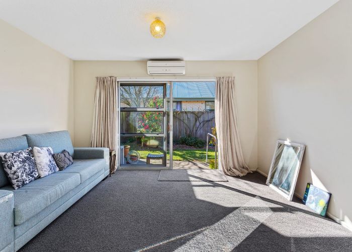  at 2/26 Trafalgar Street, St. Albans, Christchurch City, Canterbury