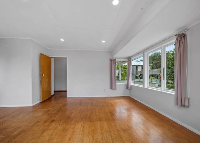  at 12A Handley Avenue, Narrow Neck, Auckland