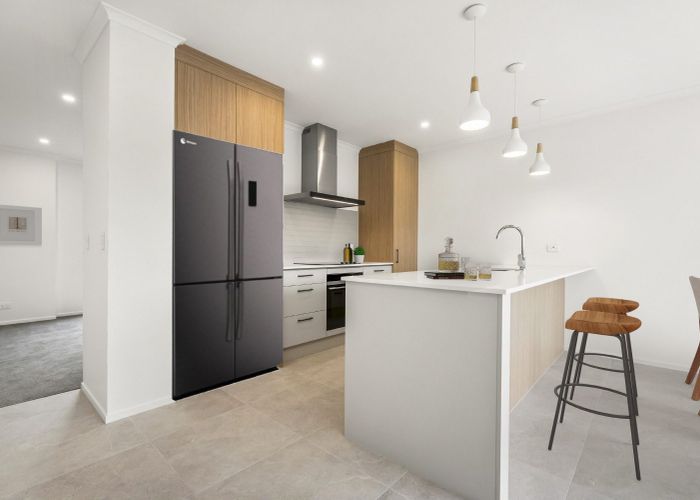  at 48 Te Aniwaniwa Terrace, Albany, North Shore City, Auckland